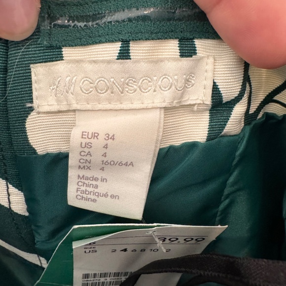 NWT H&M Green White Conscious Strapless Romper Structured Women's Size 4 - Picture 6 of 7